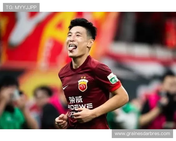 张琳芃武磊战玉昆中场发声鼓舞队友冠军不是靠嘴上说出来 张琳芃武磊战玉昆中场发声鼓舞队友冠军不是靠嘴上说出来